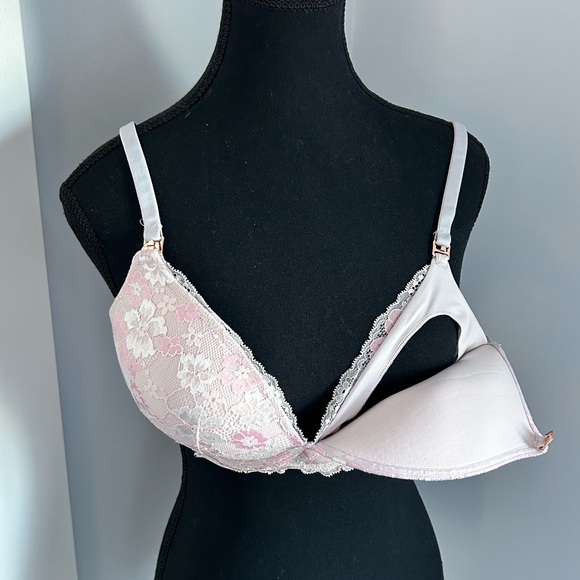 Beautiful Victoria Secret nursing bra 38C - Picture 2 of 6